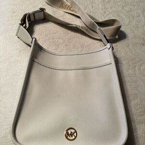 Michael Kors White Crossbody Bag with Adjustable Strap and Gold Logo